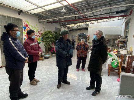 徐圩新区工作组指导辖区养老机构冬季呼吸道传染病防控工作